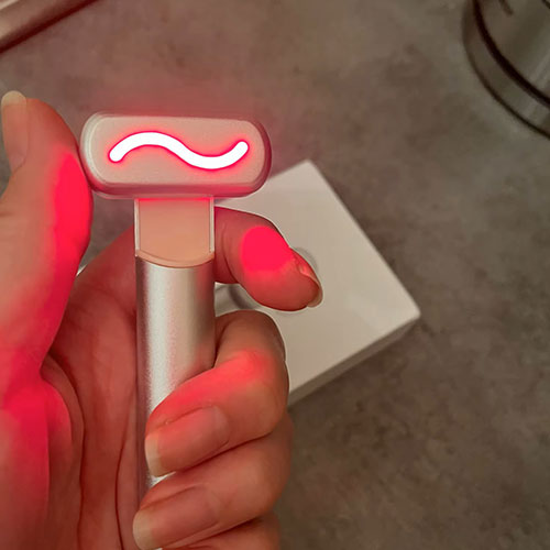 <em>Ava R., New York, NY</em>